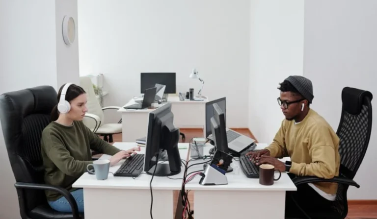 multidesk-at-startup