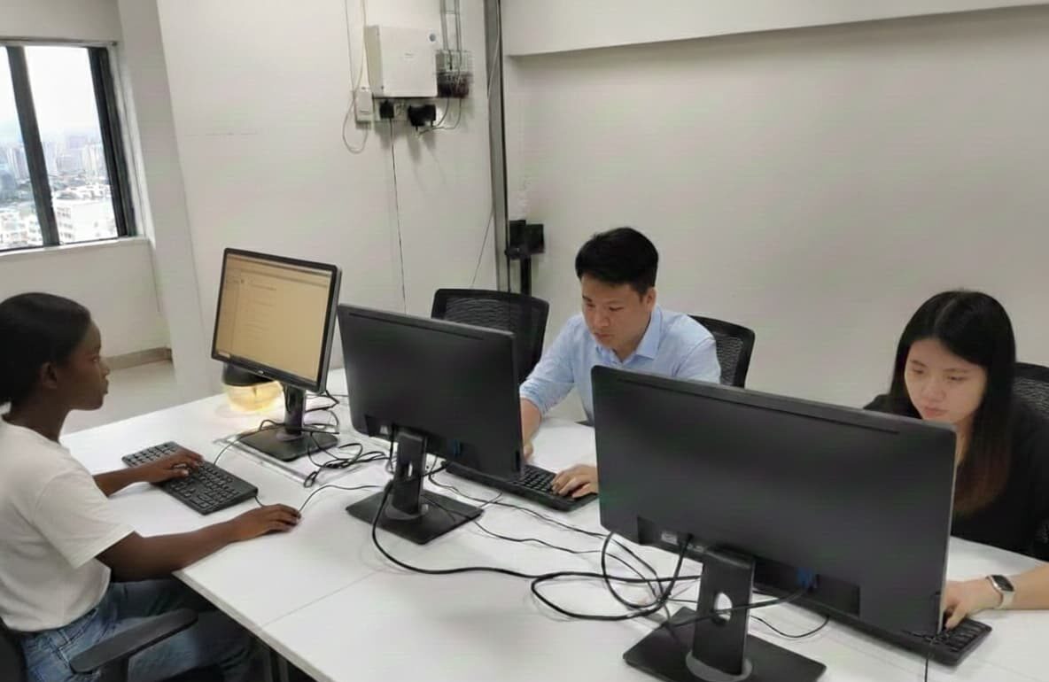 An image of Priocom MultiDesk in factory